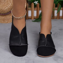 Bethan – Flexible Faltbare Flache Schuhe mit Eckiger Zehenpartie – Schwarz