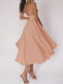 Rosebud | Kleid mit V-Ausschnitt und Trägern – Abrikose
