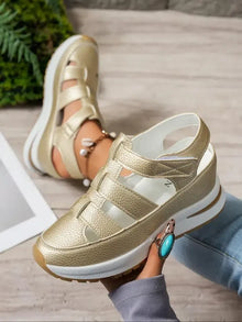 Bequeme Sandalen mit Keilabsatz und Klettverschluss für Damen – Goldfarben