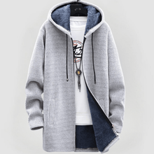 Zilvara | Elegante Unisex-Jacke mit Kapuze – Weiß