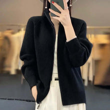 Julia | Damen Klassische Strickjacke mit Langarm – Schwarz
