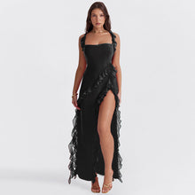 Elegantes One-Shoulder-Abendkleid mit Rüschen und hohem Schlitz – Schwarz