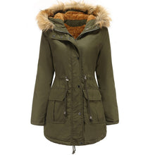Damen Winterjacke mit Fellkapuze - Soria – Grün