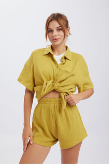 Zweiteiler aus Strukturstoff | Sommerlicher Komfort | Lässiger Freizeitlook – Gelb