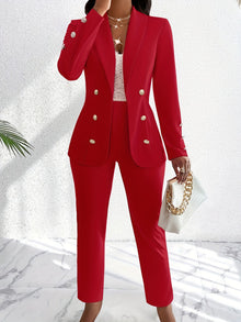 Stylischer Zweiteiler mit Revers und goldenen Knöpfen Blazer und Hose Set für Damen | Perfekt für legere Tage – Rot