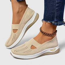 Regine | Damen Slip-On Atmungsaktive Mesh-Walking-Sneaker – Hellbraun