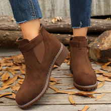 Miniya – Stiefeletten mit Schnallenriemen – Braun