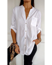 Amelia - Schicke Bluse mit Knopfleiste und Paillettenbesatz für Damen | Elegante Langarmbluse mit Paillettentasche – Weiß