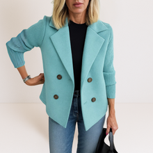 Martine™ | Elegante Jacke mit Strickärmeln – Hellblau