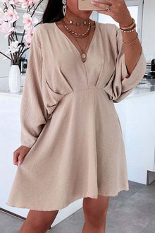 Pamela® | Langärmliges Kleid mit asymmetrischem V-Ausschnitt und unregelmäßigem Schnitt – Violett