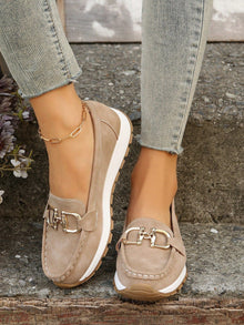 Bequeme Damen-Loafers mit elegantem Metallakzent – Khaki