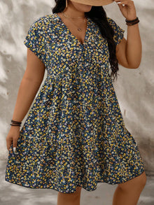 Florales | Kleid mit V-Ausschnitt und kurzen Ärmeln in Übergröße – Gelb