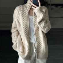 Gemütliche Damen Strickjacke | mit Reißverschluss – Beige