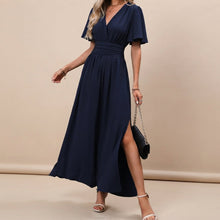 Leyli - Elegantes Midi-Kleid mit Schlitz – Marineblau