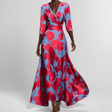 Delores - Langes Kleid mit Blumendesign und langen Ärmeln – Blau / Rot