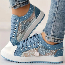 Lotte | Elegante Damen-Sneaker mit floralen Details – Hellblau | Offen