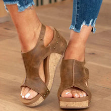 Maeve® | Stilvolle und bequeme Keilsandalen – Braun