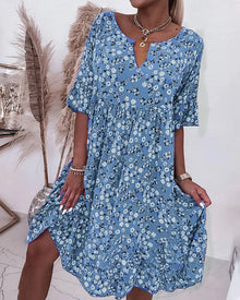 Clarissa - Kleid mit halben Ärmeln und Blumendruck – Blau