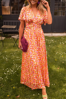 Elegantes Blumen-Maxikleid – Luftig, Farbig & Figurschmeichelnd – Orange (Fast ausverkauft)