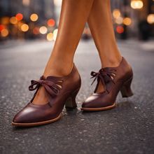 Anasty – Pumps Mit Schnürung Und Mittlerem Absatz – Burgund