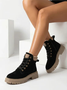 Alosia – Stiefeletten mit Schnürung Und Klobiger Sohle – Grau