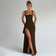 Aria | Elegantes Slip-Maxikleid mit offenem Rücken – Braun