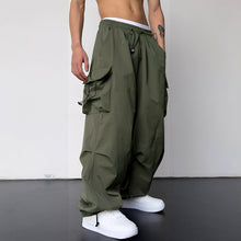Kaleb - Aktuelle weite Cargohose – Grün