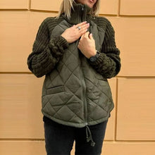 Karoliina - Gestrickte Patchwork Daunen Jacke – Dunkelgrün