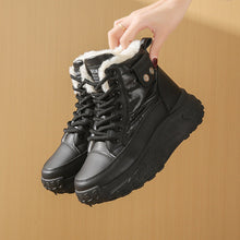 Hohe Damenstiefel mit Thermofutter und erhöhter Sohle - Mirelda – Schwarz
