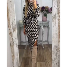 Sheryl - Fischschuppen-Halstuchkleid – Schwarz