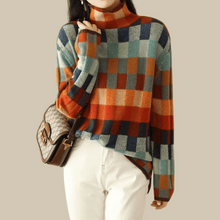 Madona - Ein Rollkragenpullover aus Kaschmir mit einem Schachbrettmuster – Farbe 1