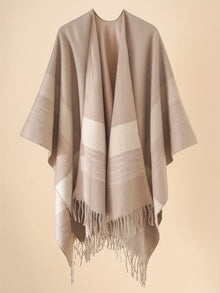 Kyrine - Poncho Schal Mit Fransen Und Geometrischem Muster – Kaffee