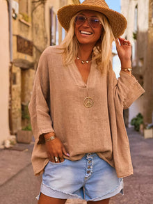Lelina – Top mit V-Ausschnitt und Fledermausärmeln – Camel