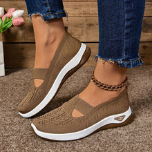 Yalia - Gepolsterte Walkingschuhe – Braun
