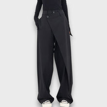 Ferranda – Asymmetrische Hose – Schwarz