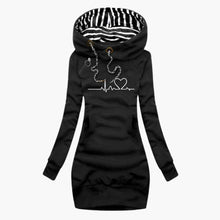 Franziska | Bedrucktes Pulloverkleid Heartbeat – Schwarz