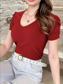 Rosemarie - Einfarbiges Geripptes Damen T-Shirt V-Ausschnitt Frühling – Rot