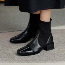 Damen-Stiefeletten mit elastischem Strickschaft – Modische Sock-Boots mit Blockabsatz – Schwarz
