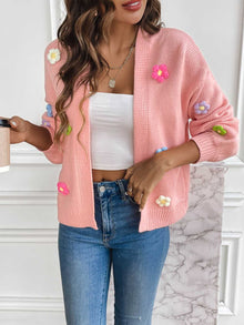 Strickjacke mit Blumen | Femininer Touch | Lässiger Chic – Rosa