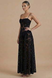 Damen Maxikleid mit Blumenmuster, Spaghettiträgern und taillierter Passform – Schwarz