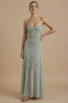 Damen Maxikleid mit Blumenmuster, Spaghettiträgern und taillierter Passform – Salbeigrün