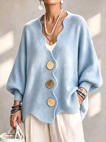 Gilian – Strickjacke Mit Knopfleiste Und Wellenrand – Hellblau