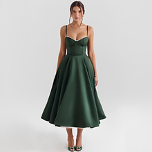 Zendaya - Stilvolles Kleid mit doppelter Schicht – Grün