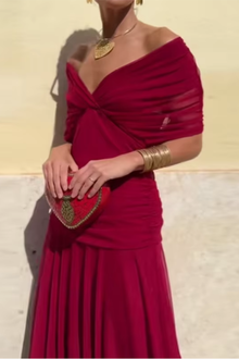 Louise | Elegantes Maxikleid für Feste mit V-Ausschnitt – Leidenschaftliches Rot