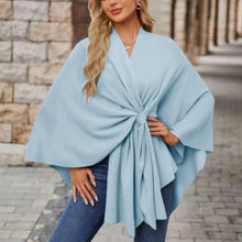 Veronika | Damen Oberteil im Cape-Stil mit Frontknoten – Himmelblau