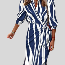 Gudrun | Damen Gestreiftes Wickel Midi Kleid – Blau