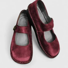 Selina | Damen Riemen Detail Slip-On Schuhe – Rot