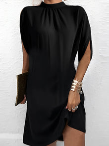 Amie - knielanges lockeres Kleid für Frauen – Schwarz