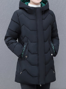 Lässige Halb Lange Puffer Winterjacke mit Kapuze für Damen | Perfekt für Casual Days – Schwarz