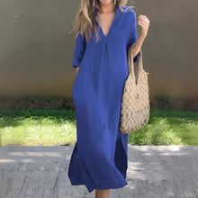 Leeann - Sommerliches Maxikleid mit luftigem V-Ausschnitt – Blau